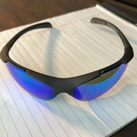 Foster Grant sunglasses - Picture 8 of 9